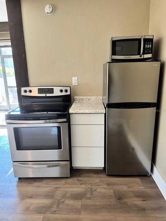 Foto del edificio - 2241 Burnway Rd