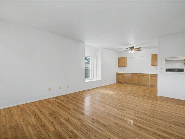 Foto del edificio - 2 Bedroom 2 Bathroom with Community Pool and Spa!