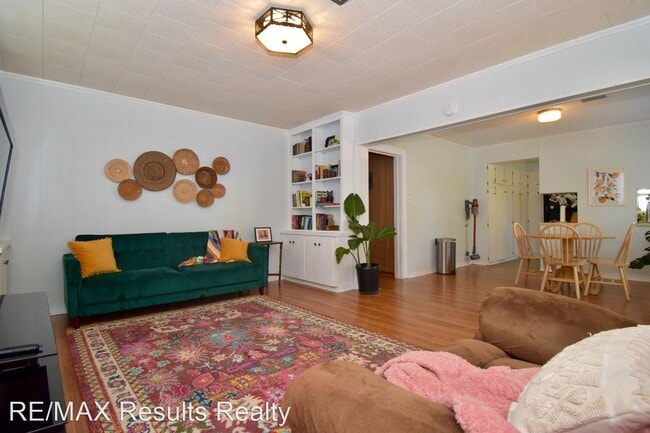 Building Photo - 3 br, 2 bath House - 708 Tech Drive