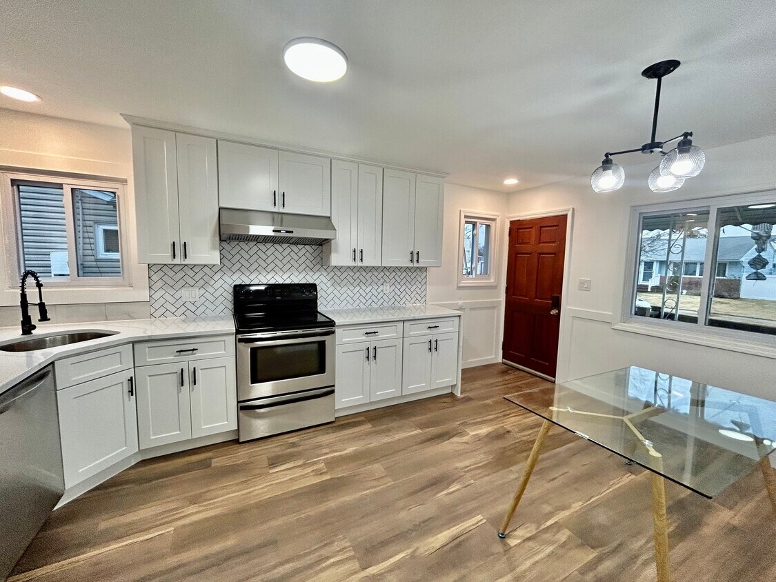 49 Vassar Ln Unit 1, Hicksville, NY 11801 Apartments in Hicksville