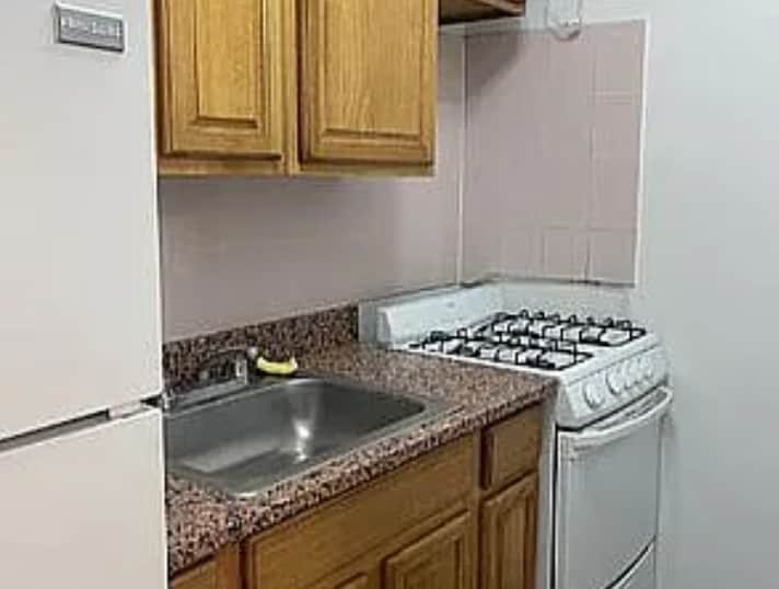 Building Photo - 41-42 Elbertson St, Unit 402