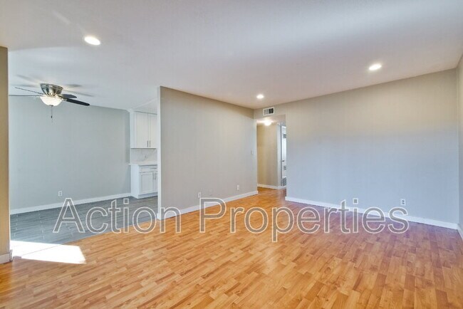 Foto del edificio - 255 S Rengstorff Ave