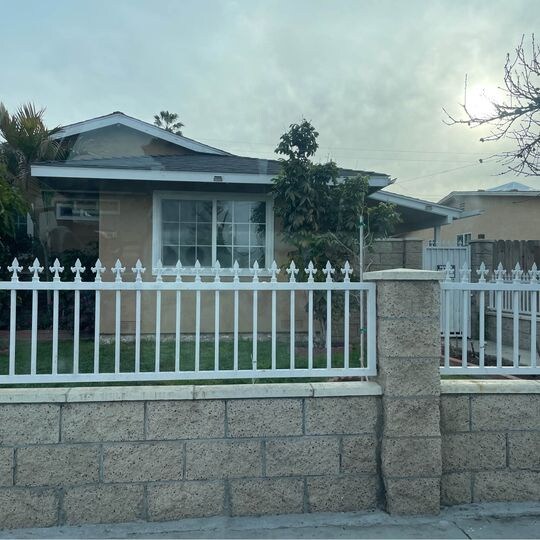 Primary Photo - 11152 Magnolia St