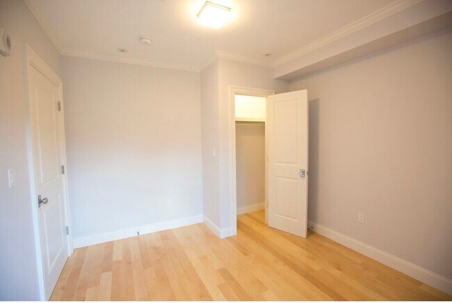 Foto del edificio - 290 Beacon St