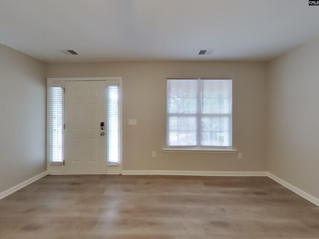 Building Photo - 224 Barnevelder Dr