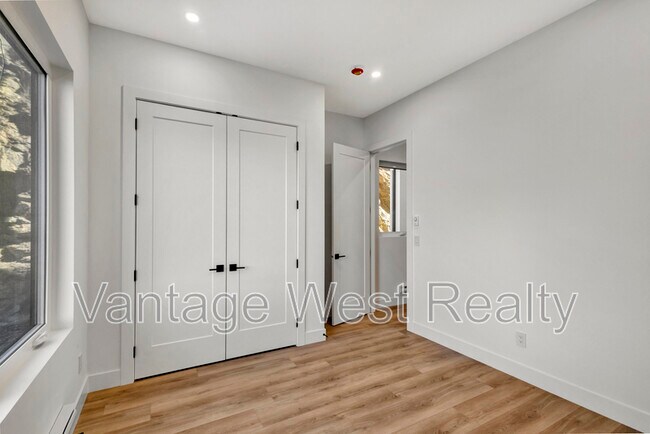 Photo du bâtiment - 1122 Pearcy Ct