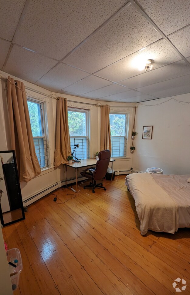 Building Photo - 50 Fisher Ave