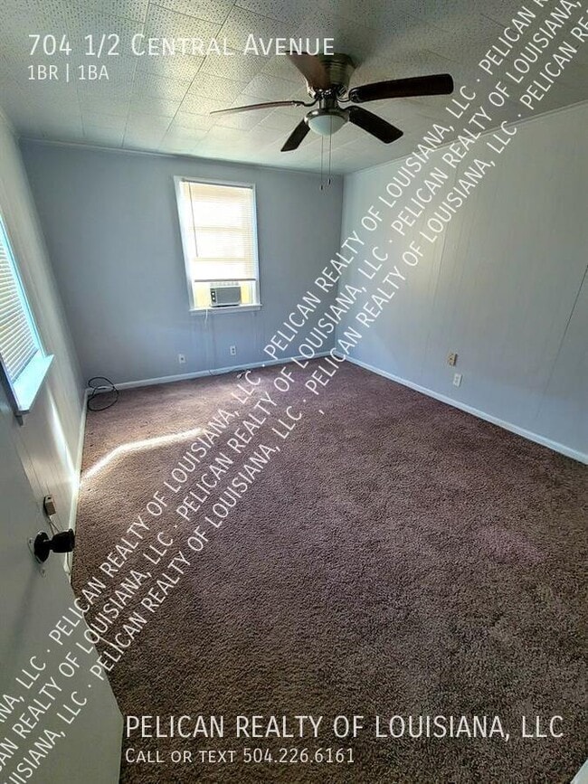 Building Photo - 704 1/2 Central Avenue-