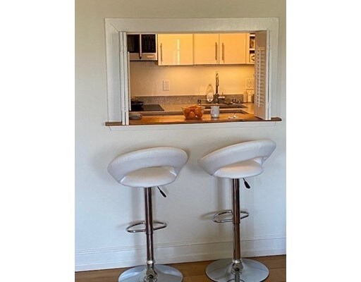 Foto del edificio - 61 Beacon St