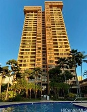 Building Photo - 5333 Likini St