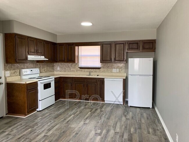 Foto del edificio - 3037 W 15th St