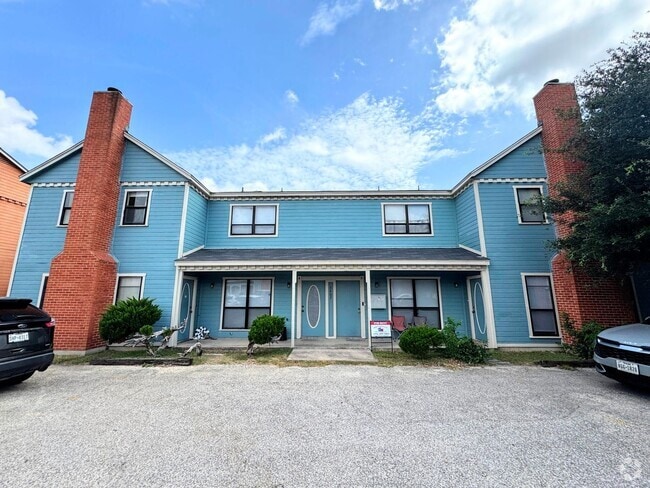 Building Photo - 3407 Victoria Cir