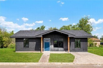 Building Photo - 522 E Stubbs St