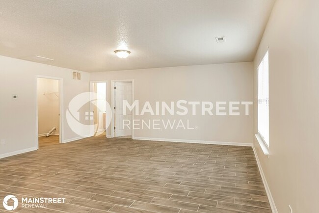 Building Photo - 4656 Chapel Ridge Dr