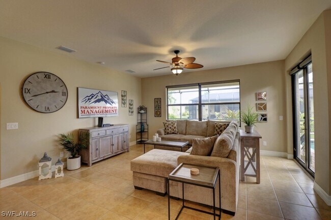 Building Photo - 3525 Surfside Blvd