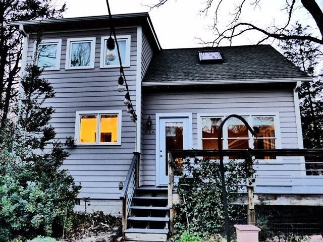 Primary Photo - 102 Pine St