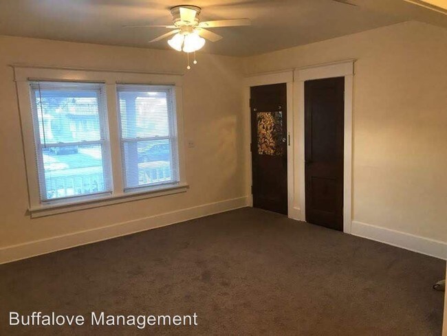 Foto del edificio - 341 Crestwood Ave