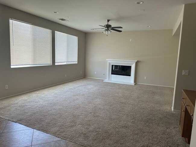 Building Photo - 655 Suncup Cir