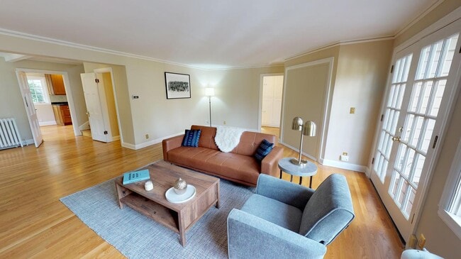 Photo - 2371 SW Montgomery Dr House