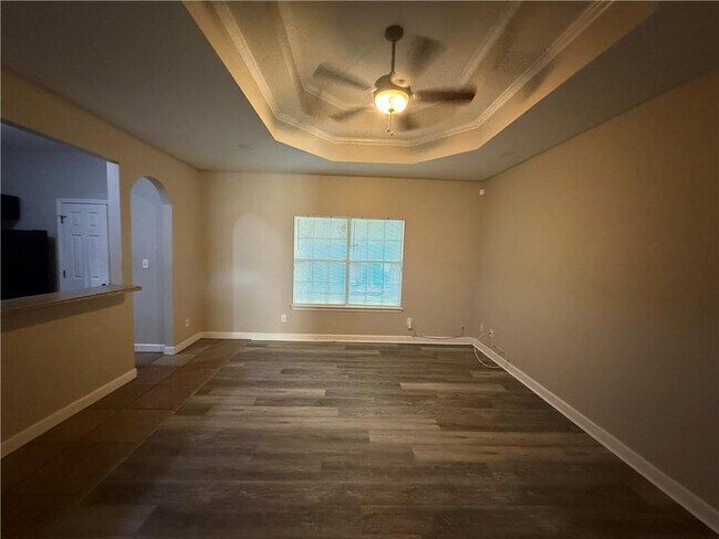 Foto del edificio - 150 Glenn Ave