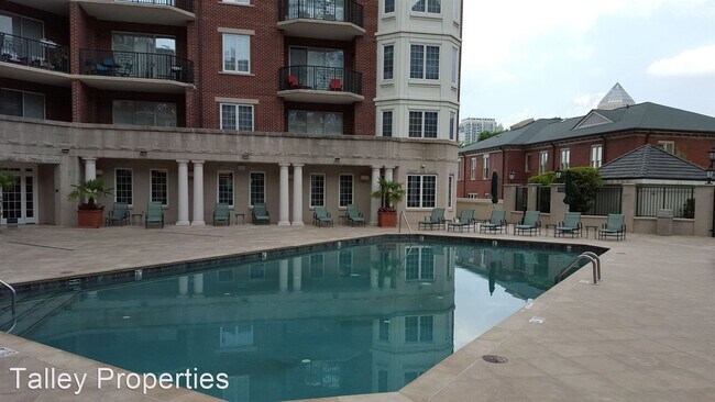 Building Photo - 1 br, 1 bath House - 229 N Poplar Street U...