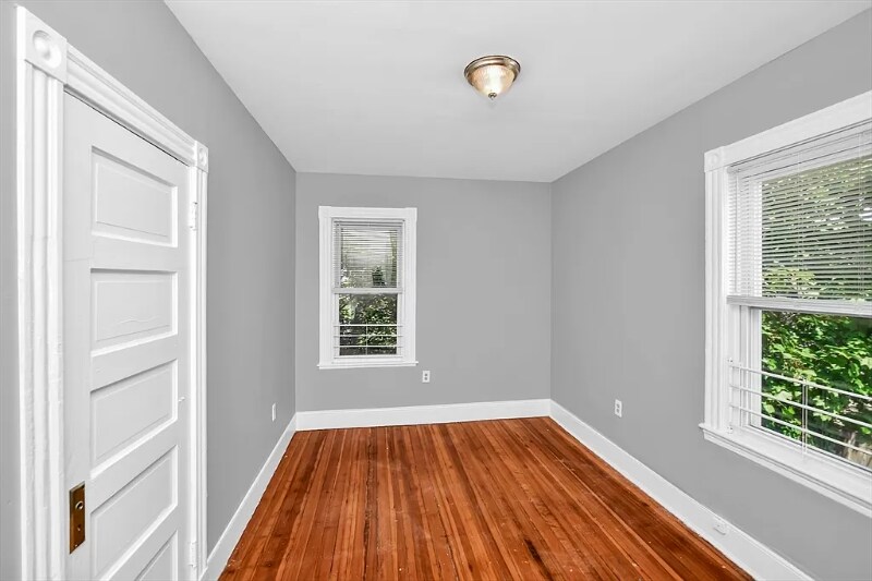 Primary Photo - 46 Corona St