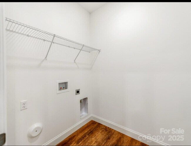 Foto del edificio - 904 Warren St