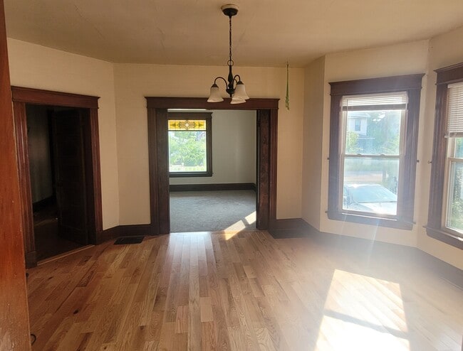 Living Room - 191 North Ave