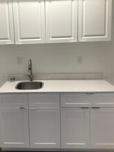 Building Photo - 1844 Taft St