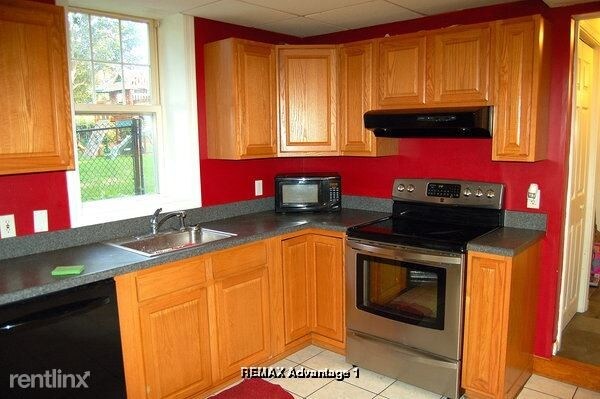 Building Photo - 2 br, 1 bath Apartment - 34 lakeview ave