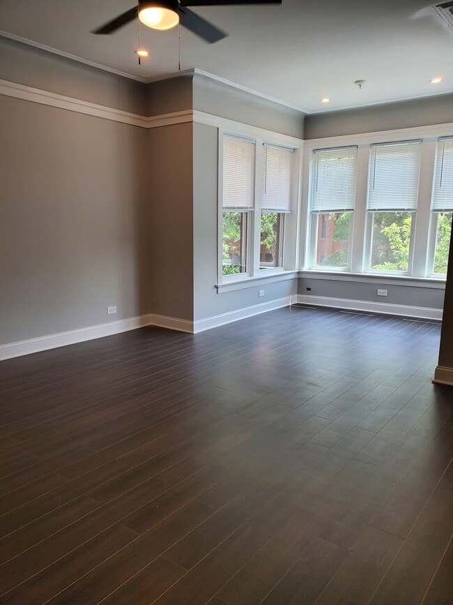 Foto del edificio - 1322 W Ardmore Ave