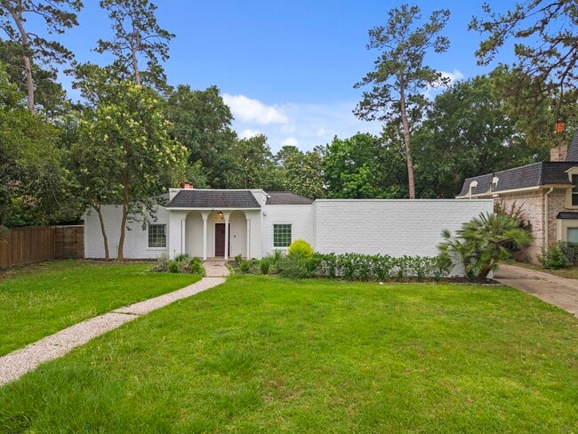 Building Photo - 10519 Fawnview Dr