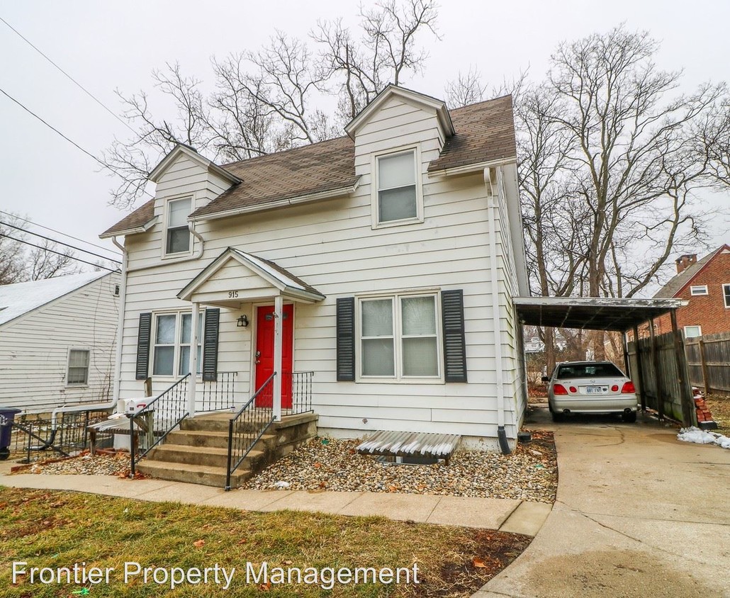 Primary Photo - 913 Sunset Ave