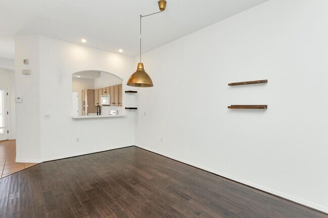 Building Photo - 4533 N 22nd St