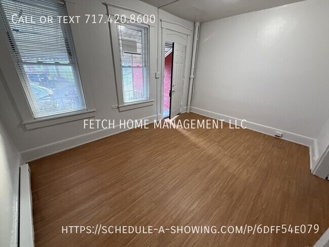 Foto del edificio - 438 E Strawberry St