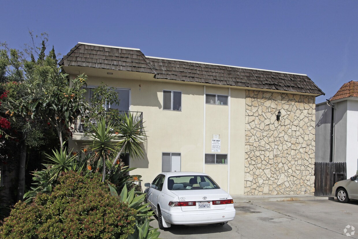 Foto del edificio - 4424 Campus Ave