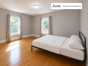 Building Photo - Room in Shared 7 bed/2 bath home in Allston