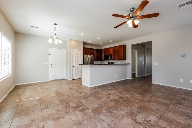 Building Photo - 7817 S 50th Ln