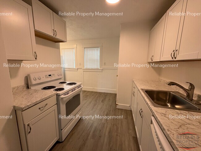 Foto del edificio - 215 N 6th Ave