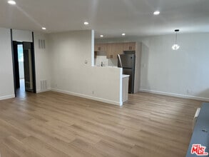 Building Photo - 1253 Hayworth Ave