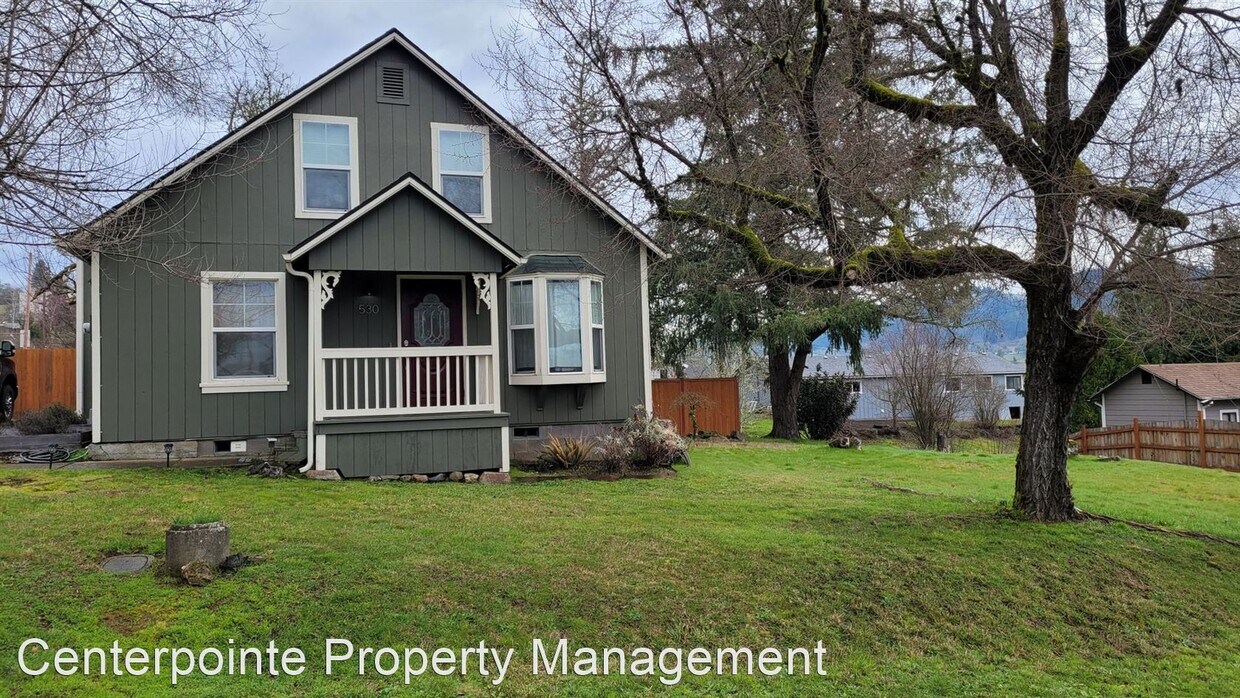 4 br, 1.5 bath House 530 NE Fifth St. House Rental in Oakland, OR