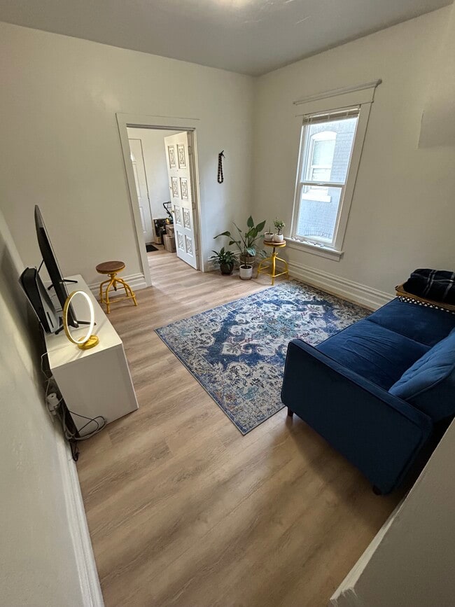 Building Photo - 254 E 700 S