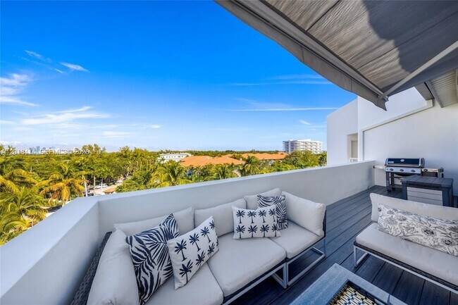 Foto del edificio - 50 Ocean Ln Dr