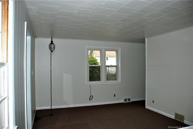 Building Photo - 75 Beacon View Dr