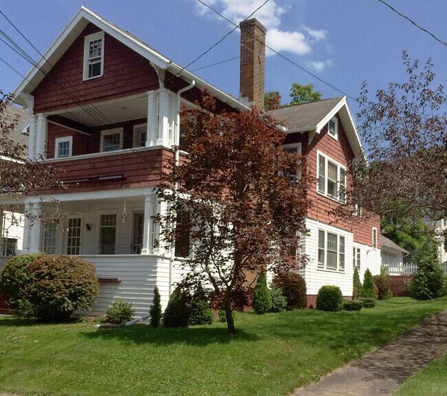 Building Photo - 1937 Storrs Ave