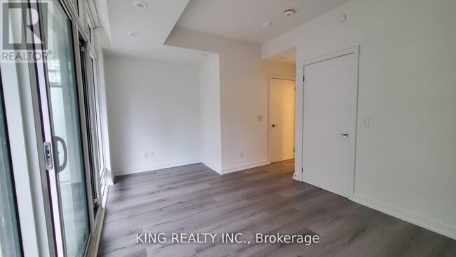 Building Photo - 871 Sheppard Ave W