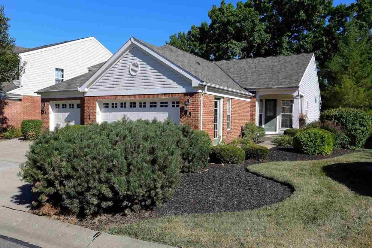 Foto principal - 85 Wellington Dr