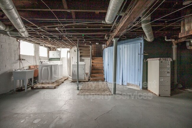 Foto del edificio - 12337 Chesterfield Ave