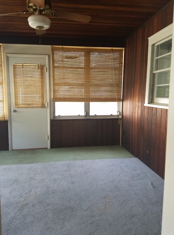 Foto del edificio - 328 Falcon Rd