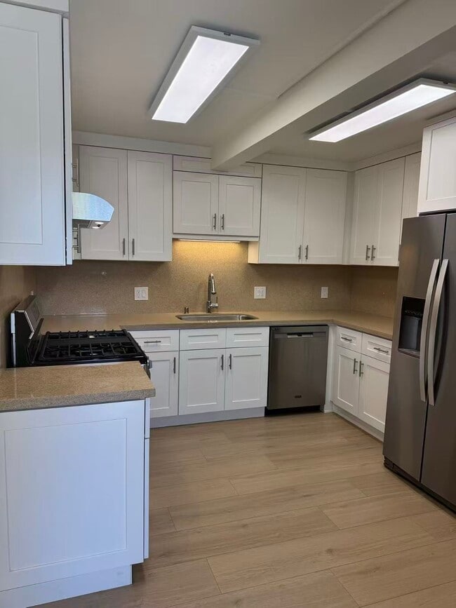 Foto del edificio - 32 Wharf Dr